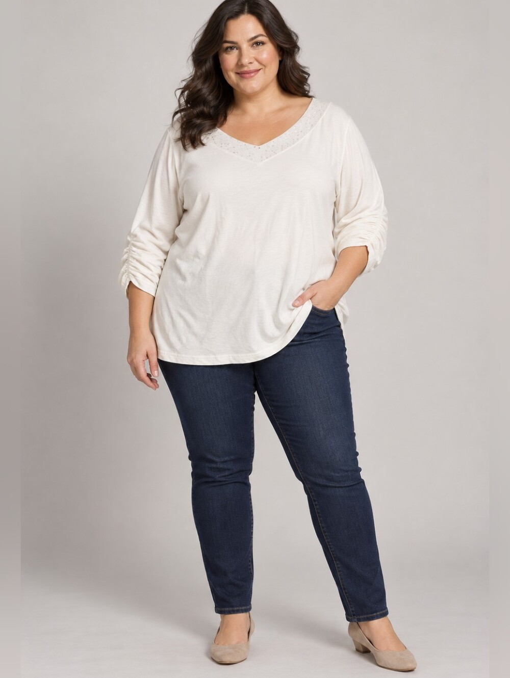 Basic Editions Woman 2X White Sequin V-Neck Ruched Sleeve Tunic Top